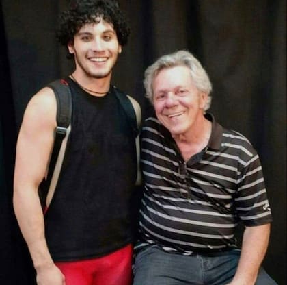 Lautaro junto a su abuelo, el gran Emilio Disi