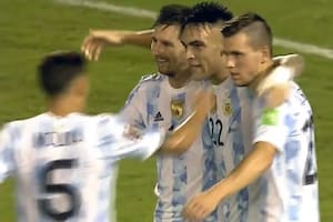 Lautaro Martínez celebra con sus compañeros