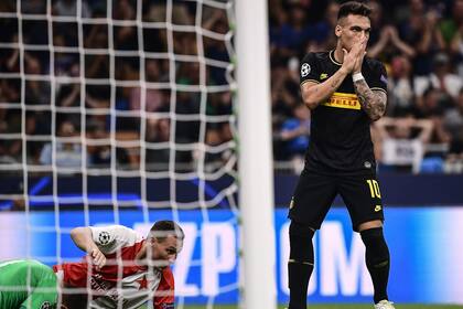 Lautaro Martínez fue titular en Inter, que no pudo con Slavia Praga; el exdelantero de Racing fue reemplazado