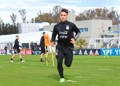 Lautaro Martínez pasó por la Sub 20 y ahora es titular en la mayor: ya tiene 19 partidos y 10 goles.