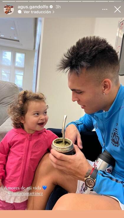 Lautaro Martínez recibió la visita de su familia (Foto: Instagram @agus.gandolfo)