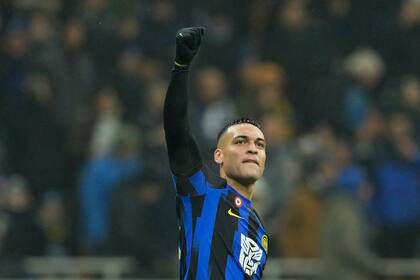 Lautaro Martinez vuelve a jugar en Inter, luego de haber estado ausente por una lesión