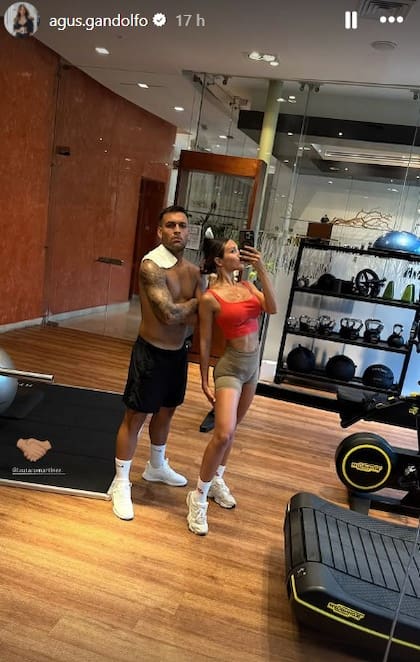 Lautaro Martínez y Agustina Gandolfo en el gimnasio
