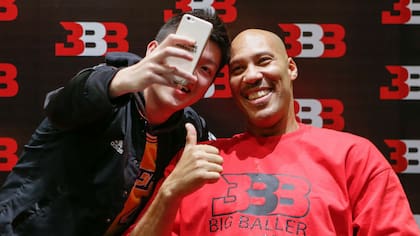 Lavar Ball, el padre de Lonzo, en un evento ayer en Shanghai