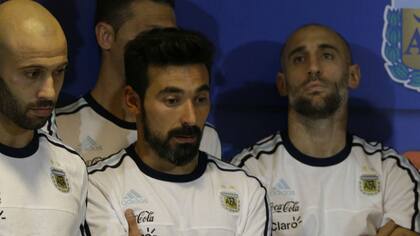 Lavezzi, durante la conferencia que brindó Messi