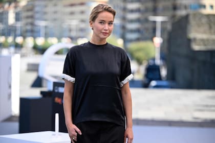 Lawrence, durante la sesión de fotos previa a la conferencia de prensa que brindó este viernes en San Sebastián