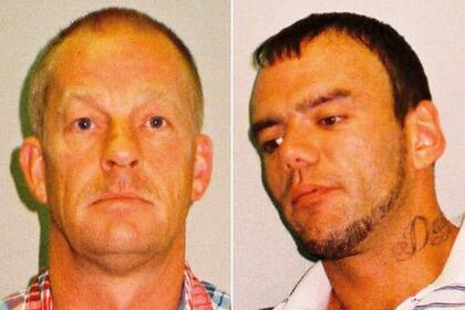 Layton Davies (izquierda) y George Powell (derecha) se encargaban de recorrer parte Inglaterra con un detector de metales para buscar objetos enterrados que pudieran reportarles grandes beneficios económicos