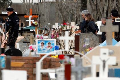 Lázaro Báez salió de la cárcel para despedir los restos de su madre