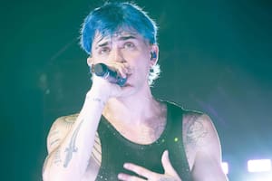 La advertencia de Luck Ra tras recibir un golpe en el escenario: “Es peligroso, mirá si me das en el ojo”