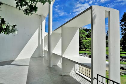 “Le Corbusier y Pedro Curutchet nunca se encontraron cara a cara. Su relación fue siempre por correspondencia", explica el arquitecto Julio Santana