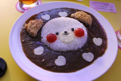 "Le pregunto qué es lo que más le impactó en sus viajes a occidente. Las dos primeras pude adivinarlas. El arroz. Faltaba arroz en todas sus comidas".