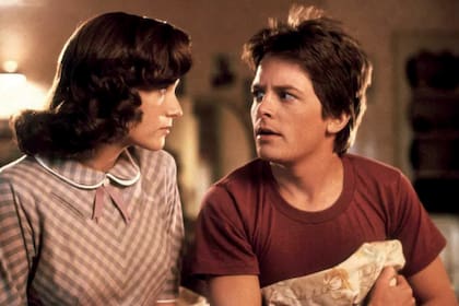 Lea en su papel de
Lorraine McFly, la
madre de Michael J.
Fox en las tres sagas de
la inolvidable película
Volver al futuro