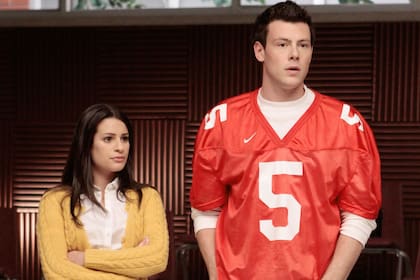 Lea Michele y Cory Monteith en Glee