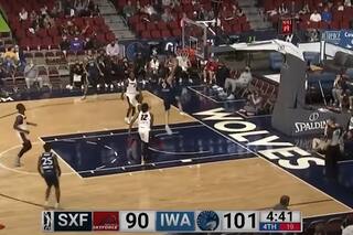 Bolmaro marca diferencias en la G-League mientras espera una chance en la NBA