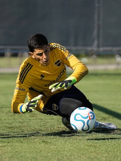 Leandro Brey, durante una práctica de Boca