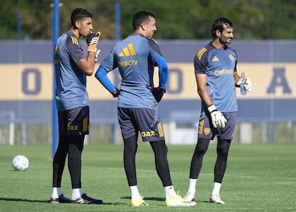 Leandro Brey y Agustín Marchesín se lesionaron en sendos partidos ante Barcelona de Ecuador y Javier García (der.) volvió a jugar luego de más de dos años