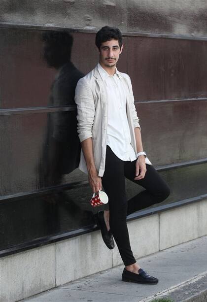 A Mauro Lagiglia le gusta combinar estilos con un toque alocado