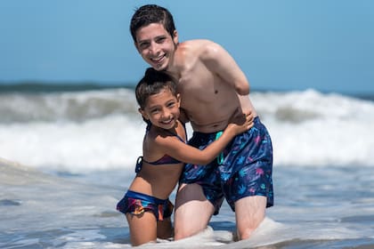 Leandro con su hija Lis.