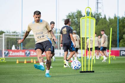 Leandro Paredes, sin continuidad en Roma pero siempre con el visto bueno de Scaloni para ser parte del plantel del seleccionado argentino