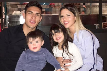 Paredes y su familia, en San Petersburgo