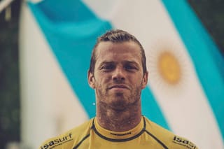 Enojo, frustración y revancha del primer surfista olímpico de Argentina