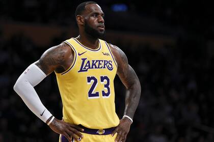 LeBron James facturó US$85,5 millones el año pasado