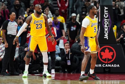 LeBron James pudo cumplir el deseo de jugar con su hijo Bronny