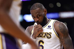 El rotundo fracaso de Los Angeles Lakers: por qué ni LeBron James pudo salvar a un superequipo