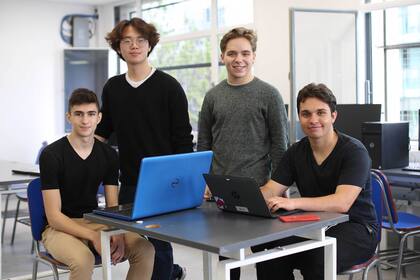 "LectO es una forma de aportar nuestro granito de arena, de cambiar el mundo. Eso es lo que nos encanta de la tecnología: que con muy poco se puede hacer mucho”, dice Fausto Fang.