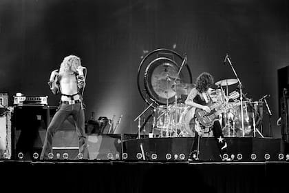 Led Zeppelin en 1975, en un extenuante tour por los Estados Unidos