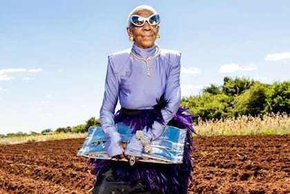 Margret Chola no está segura de su edad porque no tiene certificado de nacimiento.