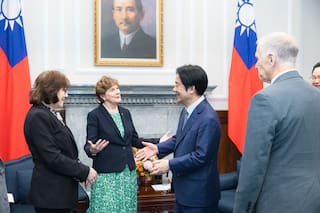 Legisladores de EE.UU. visitan Taiwán previo a la visita de Trump a China