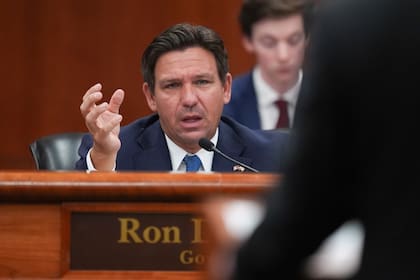 Legisladores priorizaron la transparencia universitaria, aunque DeSantis insiste en que la ley "debilitará" al sistema