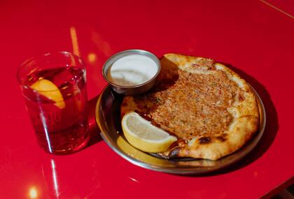 Lehmeyún con moscato en La Casa Blanca de La Habana