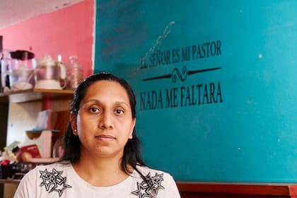 Leila tiene 36 años, trabaja desde los 12 años de edad y hace lo posible para que sus hijos tengan un futuro diferente al de ella: "que estudien, tengan un trabajo estable que amen y su casa"