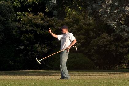 Harry practicó polo en un campo de Lobos