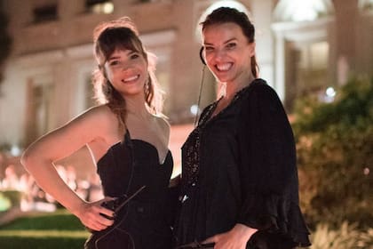 Lejos de su rol más célebre de wedding planner, ahora Diez se ocupa de asesorar y capacitar a otros para la realización de eventos. En la foto junto a Celeste Cid, quien protagonizó Planners