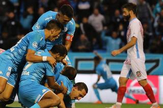 Belgrano goleó a Arsenal por la Superliga y sueña con la Copa Sudamericana