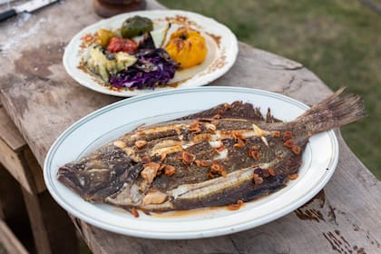 Lenguado con ajada a las brasas