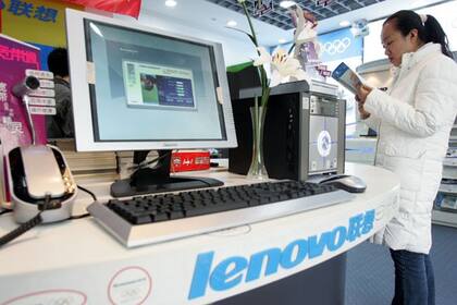 Lenovo, que adquirió la unidad de PC de IBM, no descarta la adquisición de fabricantes brasileños de computadoras para expandir su presencia regional
