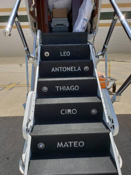 Leo, Antonela, Thiago, Ciro y Mateo: los nombres de la familia Messi antes de subir al avión