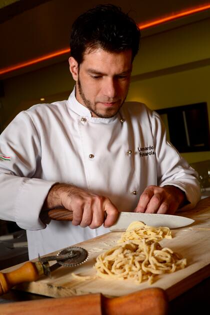 Leo aprendió el oficio en La Puglia