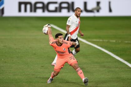 Leo Díaz, durante el partido contra Boca; River pidió una excepción para incluirlo en la Copa