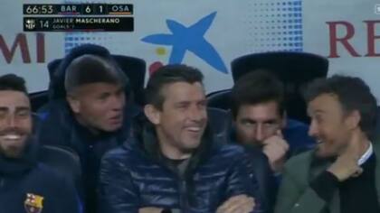 Leo habla y todos sonríen, tras el gol de Masche