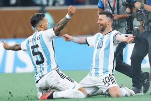 Paredes reveló la frase de Messi apenas ganaron el Mundial y lo que le pasó a Scaloni en la charla previa a la final