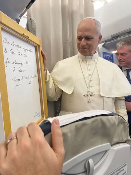 León criticó a Trump por la presión a Maduro