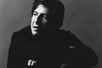 Leonard Cohen, durante una sesión fotográfica en 1967
