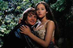 Leonard Whiting junto a Olivia Hussey en Romeo y Julieta