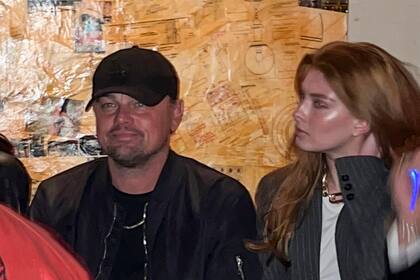 Leonardo DiCaprio junto a Eden Polani, en un evento