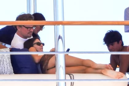 Leonardo DiCaprio y su novia Vittoria Ceretti junto a Jeff Bezos y Lauren Sánchez en Saint Barth